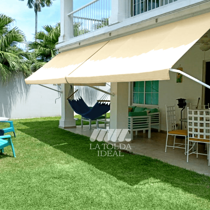 VXL Perrera de exterior con toldo 382x192x225 cm — Bañoidea